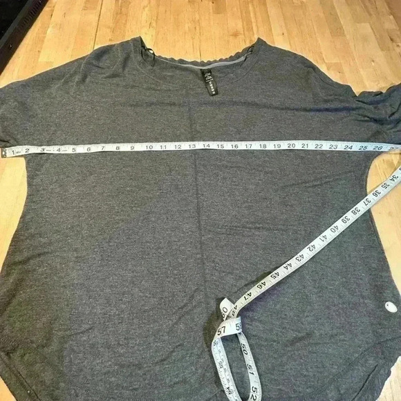 2 for$15 Yogalicious Gray Long Sleeve Top - Picture 6 of 9